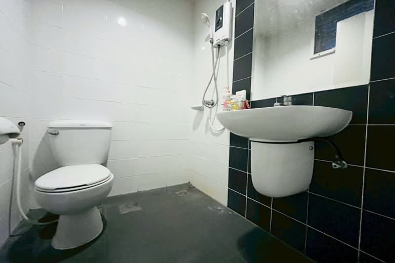 Areeya The Colors Premium Lat Pla Khao, Bangkok, Chorake Bua, Lat Phrao, Bangkok, 3 Bedrooms, 100 sqm, Townhouse For Sale, by คุณจ๋า, 500238342 - DDproperty.com