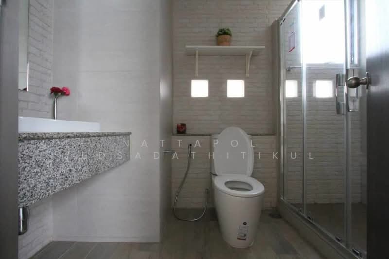 Pathumwan Resort, Bangkok, Phayathai Road, Thanon Phaya Thai, Ratchathewi, Bangkok, 2 Bedrooms, 60 sqm, Condo For Rent, by Nattapol Jedsadathitikul, 500238364 - DDproperty.com