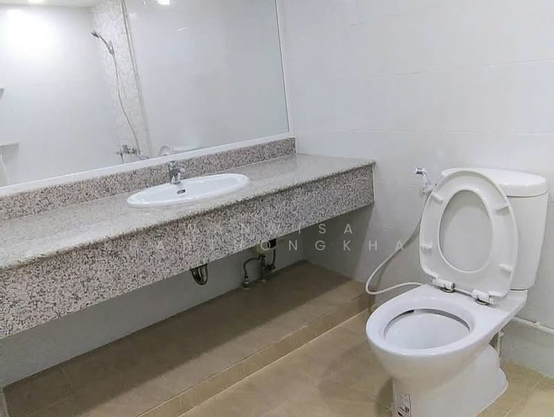 Fifty Fifth Tower, Bangkok, 84 Soi Sukhumvit 55, Sukhumvit Road, Khlong Tan Nua, Watthana, Bangkok, 2 Bedrooms, 102 sqm, Condo For Rent, by Wanwisa Khanthongkham, 500238390 - DDproperty.com