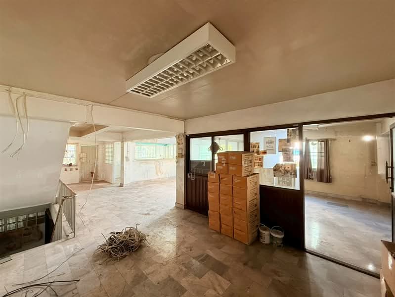 อาคารพาณิชย์ 5.5 ชั้น 33 ตร.ว. อาคารพาณิชย์ ซอยรัชดาภิเษก19 ถนนรัชดาภิเษก, กรุงเทพ, ถนนรัชดาภิเษ, วัดท่าพระ, บางกอกใหญ่, กรุงเทพ, 180 ตร.ม., ตึกแถว-อาคารพาณิชย์ ขาย, โดย คุณ ภัควรินธร อัครศักดิ์ปัญญา (แนน), 500238455 - DDproperty.com