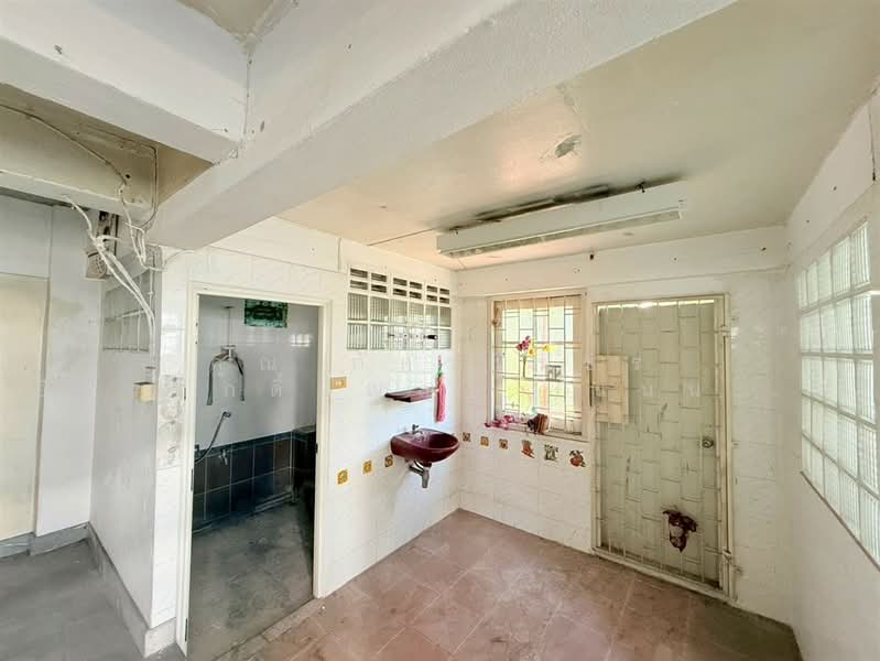 อาคารพาณิชย์ 5.5 ชั้น 33 ตร.ว. อาคารพาณิชย์ ซอยรัชดาภิเษก19 ถนนรัชดาภิเษก, กรุงเทพ, ถนนรัชดาภิเษ, วัดท่าพระ, บางกอกใหญ่, กรุงเทพ, 180 ตร.ม., ตึกแถว-อาคารพาณิชย์ ขาย, โดย คุณ ภัควรินธร อัครศักดิ์ปัญญา (แนน), 500238455 - DDproperty.com