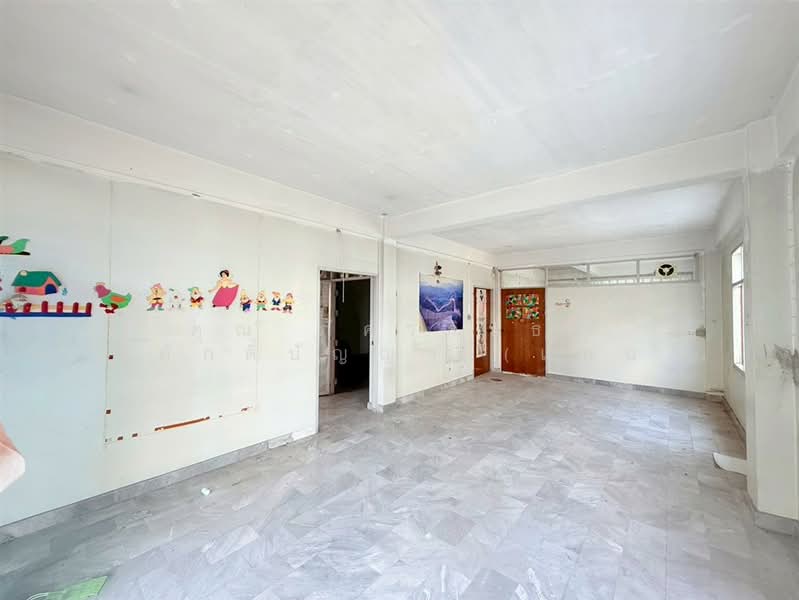 อาคารพาณิชย์ 5.5 ชั้น 33 ตร.ว. อาคารพาณิชย์ ซอยรัชดาภิเษก19 ถนนรัชดาภิเษก, กรุงเทพ, ถนนรัชดาภิเษ, วัดท่าพระ, บางกอกใหญ่, กรุงเทพ, 180 ตร.ม., ตึกแถว-อาคารพาณิชย์ ขาย, โดย คุณ ภัควรินธร อัครศักดิ์ปัญญา (แนน), 500238455 - DDproperty.com