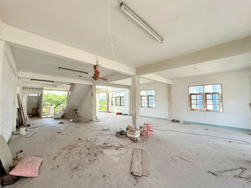 อาคารพาณิชย์ 5.5 ชั้น 33 ตร.ว. อาคารพาณิชย์ ซอยรัชดาภิเษก19 ถนนรัชดาภิเษก, กรุงเทพ, ถนนรัชดาภิเษ, วัดท่าพระ, บางกอกใหญ่, กรุงเทพ, 180 ตร.ม., ตึกแถว-อาคารพาณิชย์ ขาย, โดย คุณ ภัควรินธร อัครศักดิ์ปัญญา (แนน), 500238455 - DDproperty.com