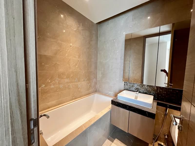 Magnolias Ratchadamri Boulevard, Bangkok, Ratchadamri Road, Lumphini, Pathum Wan, Bangkok, 2 Bedrooms, 90 sqm, Condo For Rent, by Chayakorn Tirarakthammakit, 500238486 - DDproperty.com