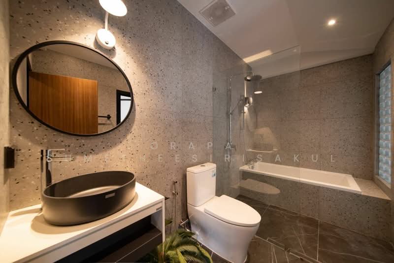 3-BR Townhouse, Bangkok, Khlong Tan Nua, Watthana, Bangkok, 3 Bedrooms, 250 sqm, Townhouse For Sale, by Orapa Sumetheesirisakul, 500238519 - DDproperty.com