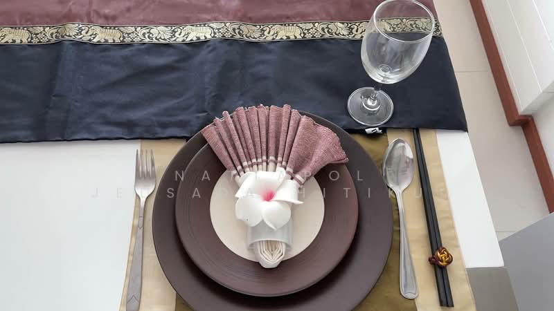 Villa Sathorn, Bangkok, 5 KrungThonBuri Road, Khlong Ton Sai, Khlong San, Bangkok, 1 Bedroom, 55 sqm, Condo For Rent, by Nattapol Jedsadathitikul, 500238525 - DDproperty.com