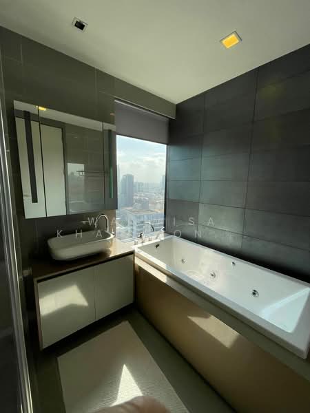 M Silom, Bangkok, 26 Narathiwas Ratchanakarin Road, Suriyawong, Bang Rak, Bangkok, 2 Bedrooms, 80 sqm, Condo For Sale, by Wanwisa Khanthongkham, 500238579 - DDproperty.com