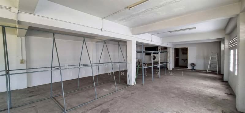 อาคารพาณิชย์ 4.5 ชั้น 76 ตร.ว. อาคารพาณิชย์ ซอยลาดพร้าว80 แยก22 ถนนลาดพร้าว80, Bangkok, ถนนลาดพร้าว, Phlapphla, Wang Thonglang, Bangkok, , 400 sqm, Shophouse For Sale, by คุณ วรรณรัช บุญสวัสดิ์ (วิน), 500238614 - DDproperty.com