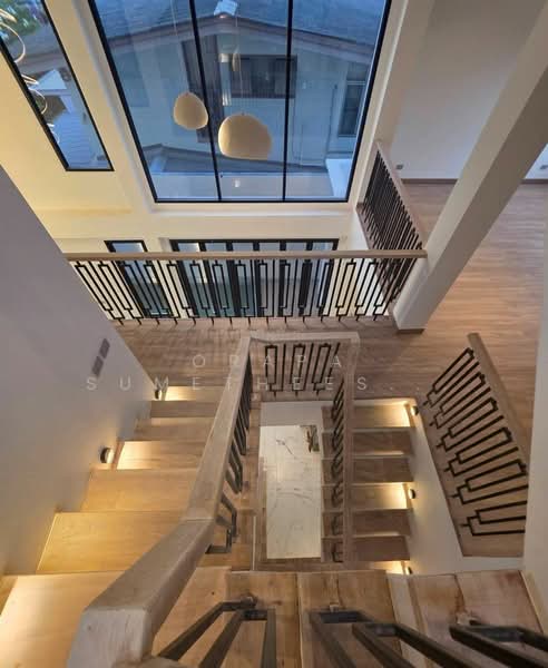 ทาวน์เฮ้าส์ 4-ห้องนอน, กรุงเทพ, คลองตันเหนือ, วัฒนา, กรุงเทพ, 270 ตร.ม., ทาวน์เฮ้าส์ ขาย, โดย Orapa Sumetheesirisakul, 500238623 - DDproperty.com