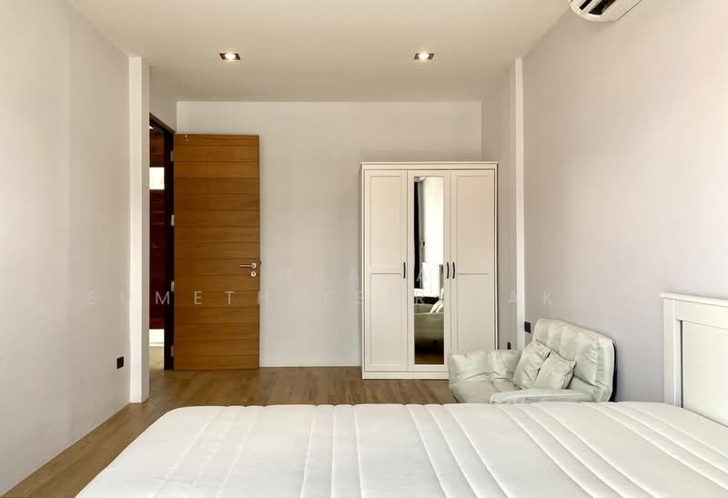 3-BR Townhouse, Bangkok, Khlong Tan Nua, Watthana, Bangkok, 3 Bedrooms, 215 sqm, Townhouse For Sale, by Orapa Sumetheesirisakul, 500238641 - DDproperty.com