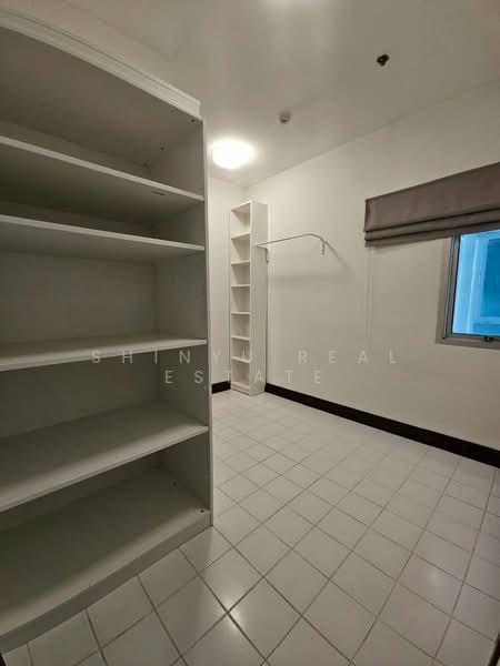 Royal Residence Park, Bangkok, 99 Royal Resident Park Lumphini, Lumphini, Pathum Wan, Bangkok, 4 Bedrooms, 275 sqm, Condo For Rent, by Shinyu Real Estate, 500238676 - DDproperty.com