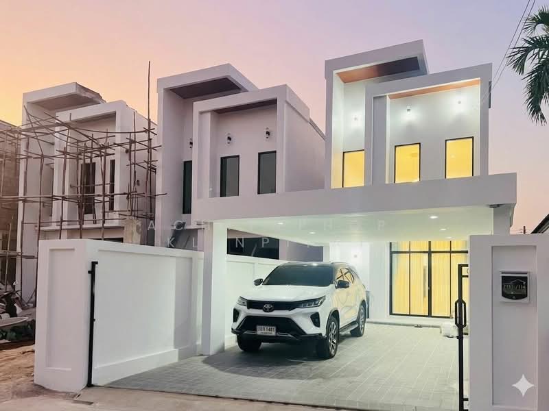 ขาย - บ้าน 3-ห้องนอน, ชลบุรี