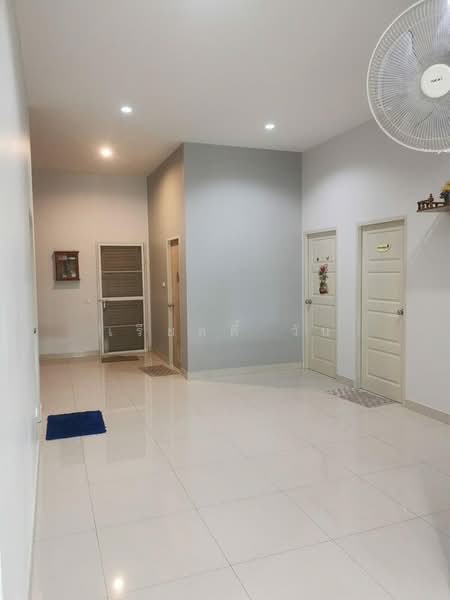 ขาย/ให้เช่า หมู่บ้านวันใหม่ เฟส 2 บ้านฉาง ระยอง (*โครงการมิตรประชา) ใกล้ทะเล 4 กิโล, ระยอง, บ้านฉาง, บ้านฉาง, ระยอง, 124 ตร.ม., บ้านเดี่ยว ขาย, โดย เรียลตี้ วัน, 500238742 - DDproperty.com