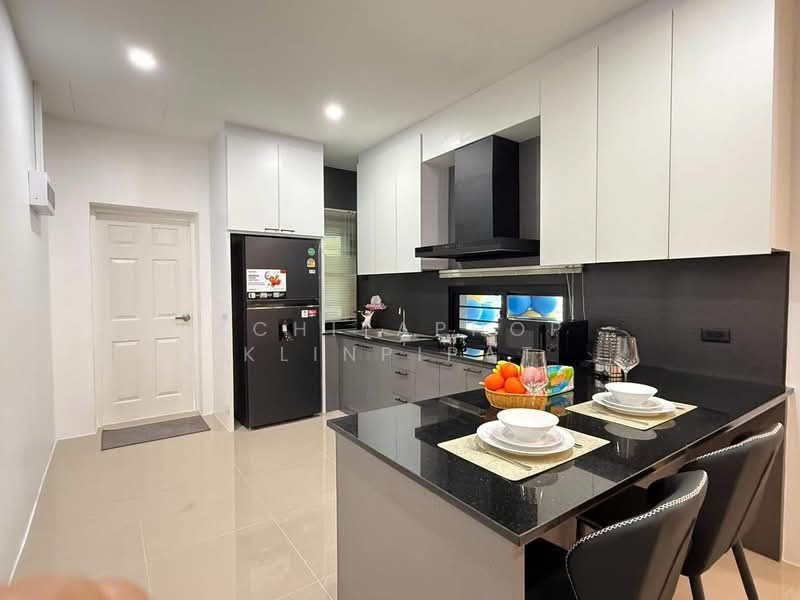 บ้าน 3-ห้องนอน, ชลบุรี, หนองปรือ, บางละมุง, ชลบุรี, 240 ตร.ม., บ้านเดี่ยว ขาย, โดย Achitaphop Klinpipat, 500238768 - DDproperty.com