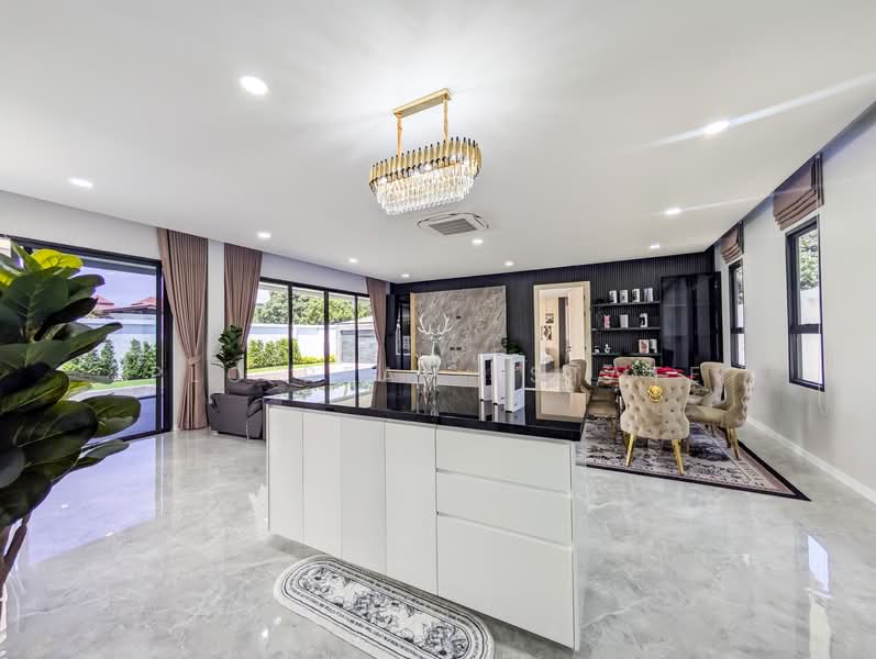 พูลวิลล่า ชากนอก พัทยาตะวันออก ขาย 2 หลัง พร้อมสระส่วนตัว ราคาพิเศษ, ชลบุรี, บางละมุง, บางละมุง, ชลบุรี, 730 ตร.ม., บ้านเดี่ยว ขาย, โดย PLC real estate, 500238783 - DDproperty.com