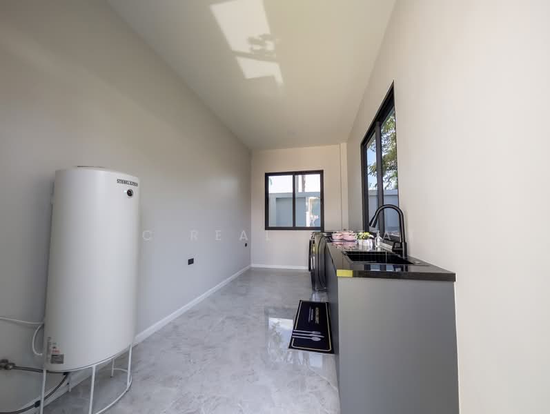 Pool Villa for Sale East Pattaya 2 Houses Chak Nok, Chon Buri (Pattaya), Bang Lamung, Bang Lamung (Pattaya), Chon Buri (Pattaya), 6 Bedrooms, 730 sqm, Single Detached House For Sale, by PLC real estate, 500238783 - DDproperty.com