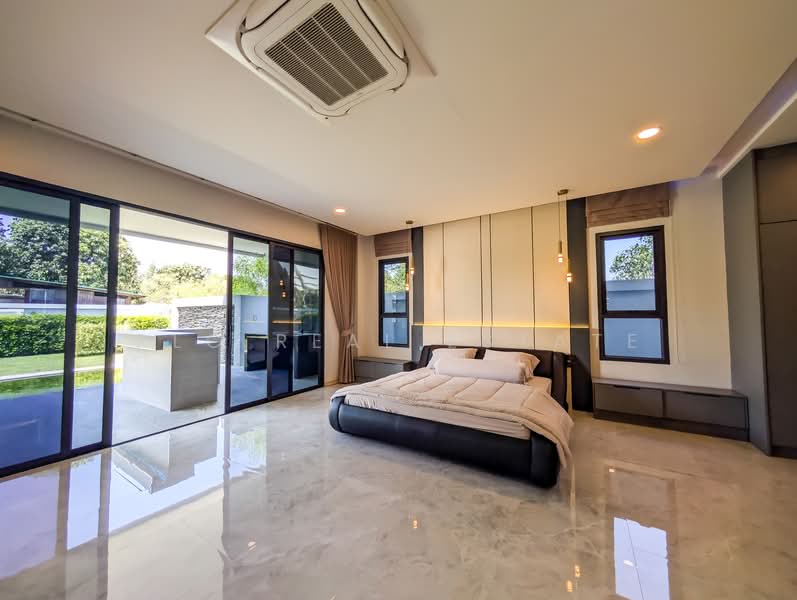 Pool Villa for Sale East Pattaya 2 Houses Chak Nok, Chon Buri (Pattaya), Bang Lamung, Bang Lamung (Pattaya), Chon Buri (Pattaya), 6 Bedrooms, 730 sqm, Single Detached House For Sale, by PLC real estate, 500238783 - DDproperty.com