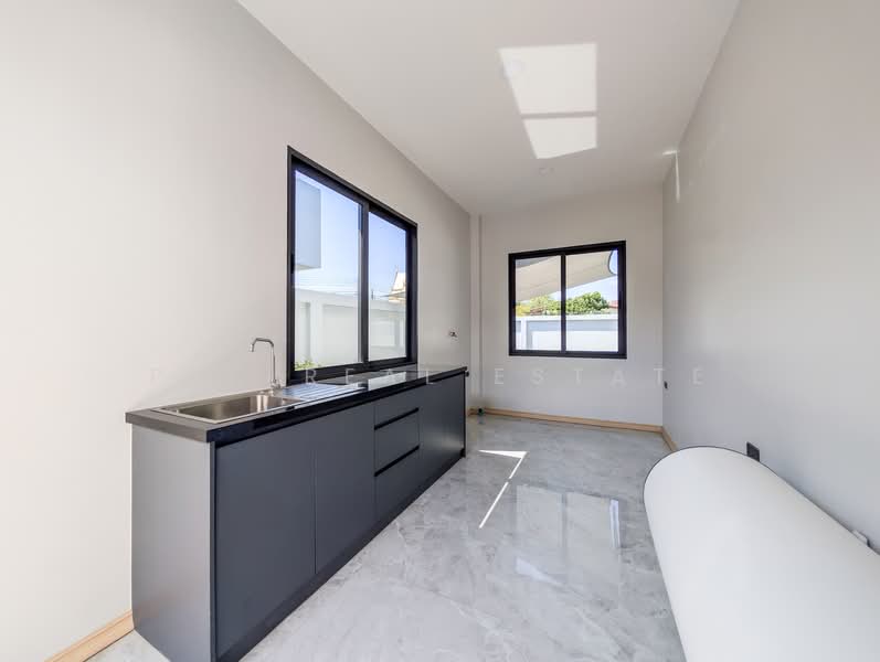 พูลวิลล่า ชากนอก พัทยาตะวันออก ขาย 2 หลัง พร้อมสระส่วนตัว ราคาพิเศษ, ชลบุรี, บางละมุง, บางละมุง, ชลบุรี, 730 ตร.ม., บ้านเดี่ยว ขาย, โดย PLC real estate, 500238783 - DDproperty.com