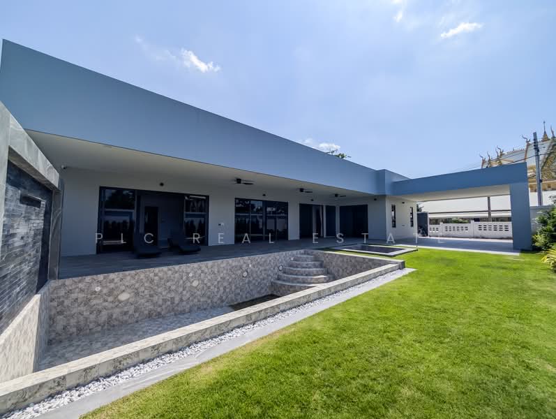 พูลวิลล่า ชากนอก พัทยาตะวันออก ขาย 2 หลัง พร้อมสระส่วนตัว ราคาพิเศษ, ชลบุรี, บางละมุง, บางละมุง, ชลบุรี, 730 ตร.ม., บ้านเดี่ยว ขาย, โดย PLC real estate, 500238783 - DDproperty.com