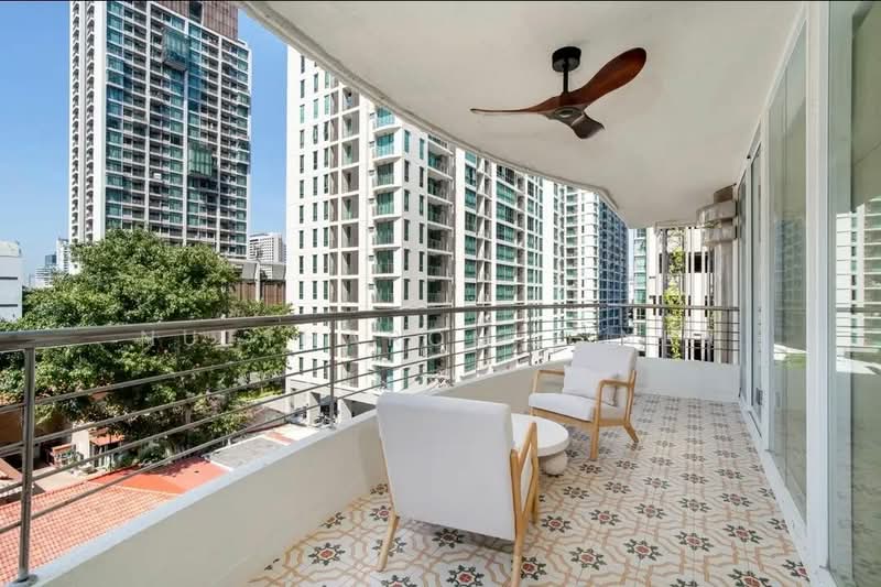 Supalai Place Sukhumvit 39, Bangkok, 175-179 Soi Sukhumvit 39 Sukhumvit Road, Khlong Tan Nua, Watthana, Bangkok, 4 Bedrooms, 338 sqm, Condo For Sale, by Nuttharom Linla, 500238786 - DDproperty.com