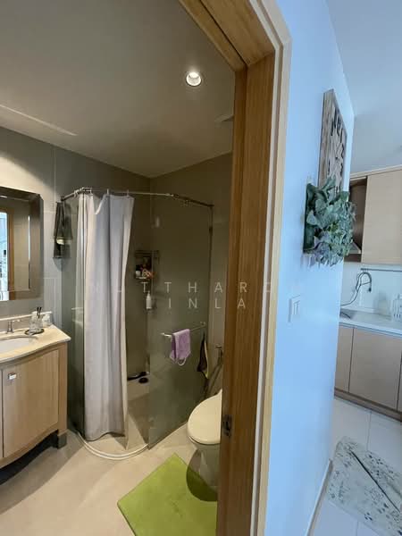 The Empire Place, Bangkok, 88 Narathiwatratchanakharin Road, Thung Maha Mek, Sathon, Bangkok, 2 Bedrooms, 106 sqm, Condo For Sale, by Nuttharom Linla, 500238814 - DDproperty.com