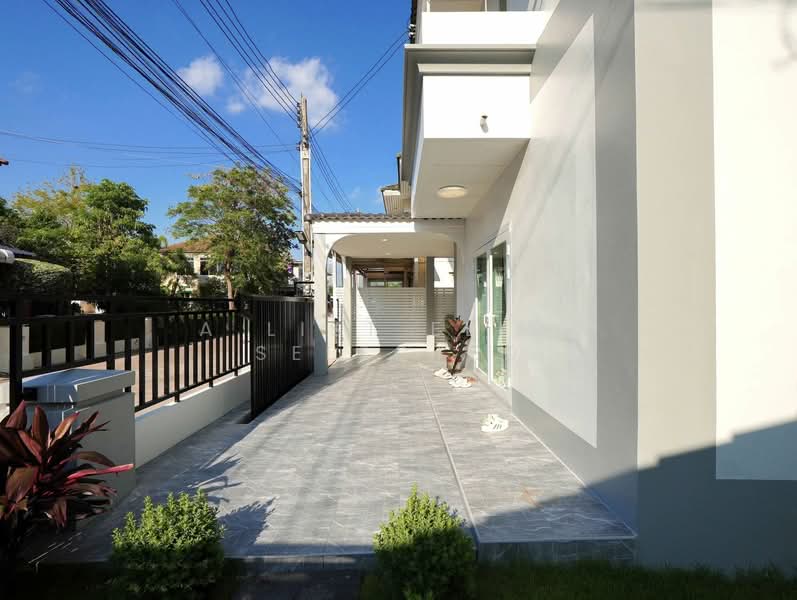 Baan Suan Lalana, Chon Buri (Pattaya), 444 Chaiyapruek, Nong Pru, Bang Lamung (Pattaya), Chon Buri (Pattaya), 3 Bedrooms, 252 sqm, Condo For Sale, by A LIST ELITE SELECTED, 500238826 - DDproperty.com