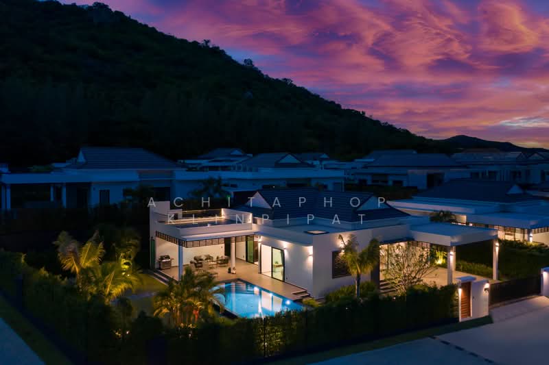 Sivana HideAway Hua Hin : สิวานา ไฮด์อะเวย์ หัวหิน, ประจวบคีรีขันธ์, ซอยหัวหิน 126 ถนนเพชรเกษม, หนองแก, หัวหิน, ประจวบคีรีขันธ์, 344 ตร.ม., วิลล่า ขาย, โดย Achitaphop Klinpipat, 500238835 - DDproperty.com