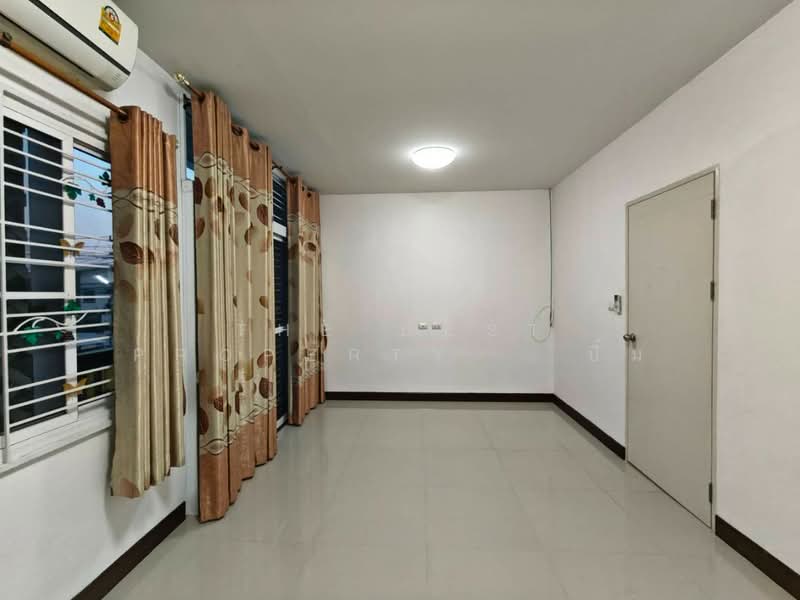 หมู่บ้านประภัสสร พรีซีโอ พลัสวัน (Prapassorn Preseo Plus One) พานทอง ชลบุรี, Chon Buri (Pattaya), Nong Tamlung, Phan Thong, Chon Buri (Pattaya), 3 Bedrooms, 85 sqm, Townhouse For Sale, by The Best Property   ปิ๋ม, 500238874 - DDproperty.com