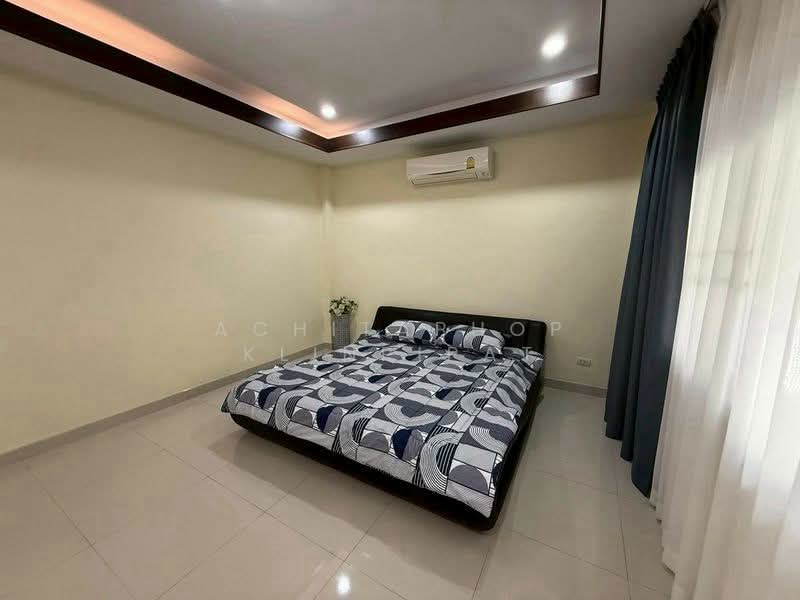 Baan Dusit Pattaya Hill : บ้านดุสิต พัทยา ฮิลล์, ชลบุรี, นาจอมเทียน, สัตหีบ, ชลบุรี, 350 ตร.ม., วิลล่า ขาย, โดย Achitaphop Klinpipat, 500238875 - DDproperty.com