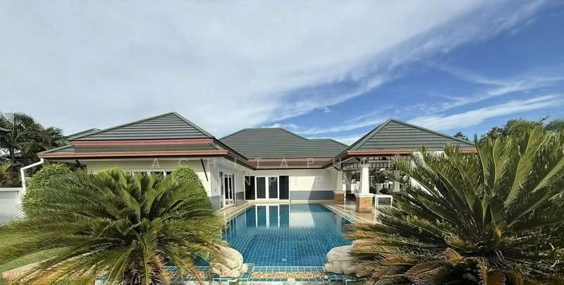 Baan Dusit Pattaya Hill : บ้านดุสิต พัทยา ฮิลล์, ชลบุรี, นาจอมเทียน, สัตหีบ, ชลบุรี, 350 ตร.ม., วิลล่า ขาย, โดย Achitaphop Klinpipat, 500238875 - DDproperty.com