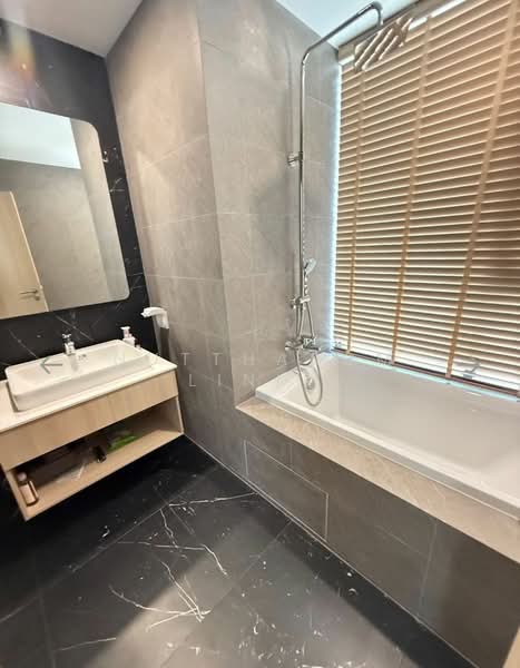 Skyrise Avenue Sukhumvit 64, Bangkok, 3 Soi Sukhumvit 64, Bang Chak, Phra Khanong, Bangkok, 2 Bedrooms, 55 sqm, Condo For Sale, by Nuttharom Linla, 500238879 - DDproperty.com