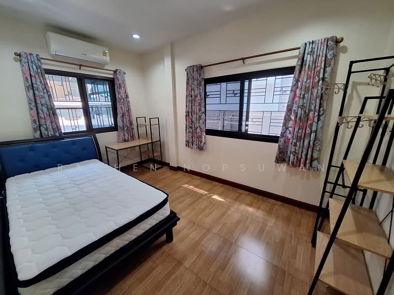 Sammakorn Ramkamhang 112, Bangkok, Saphan Sung, Saphan Sung, Bangkok, 3 Bedrooms, 160 sqm, Single Detached House For Rent, by Rachen Nopsuwan, 500238895 - DDproperty.com