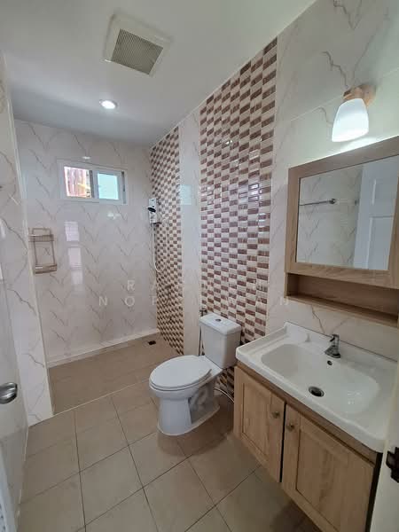 Sammakorn Ramkamhang 112, Bangkok, Saphan Sung, Saphan Sung, Bangkok, 3 Bedrooms, 160 sqm, Single Detached House For Rent, by Rachen Nopsuwan, 500238895 - DDproperty.com