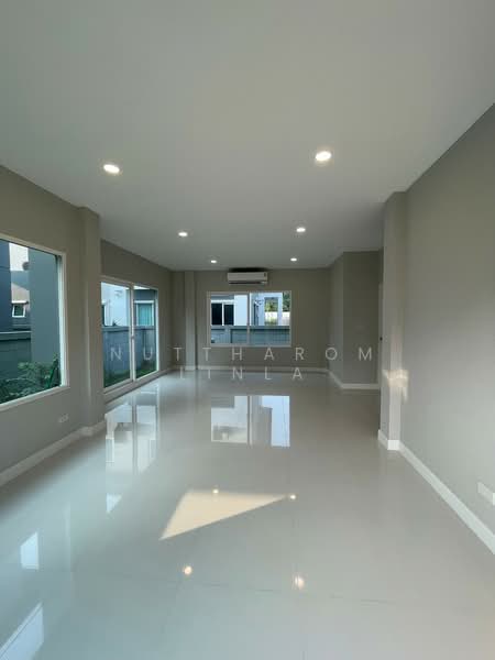 undefined, Bangkok, Din Daeng, Din Daeng, Bangkok, 4 Bedrooms, 190 sqm, Single Detached House For Sale, by Nuttharom Linla, 500238930 - DDproperty.com