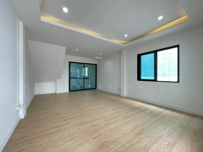 ขาย บ้านแฝด หน้าบ้านทิศใต้ 2ห้องนอน 2ห้องน้ำ มีเคาน์เตอร์ครัว ถ.บางบอน5 เพชรเกษม กรุงเทพ (TH8-05326), Bangkok, ถนนบางบอน 5, Nong Kang Plu, Nong Khaem, Bangkok, 2 Bedrooms, 100 sqm, Semi-Detached House (Twin House) For Sale, by ณภัทร พรสิริเมธากุล, 500238944 - DDproperty.com