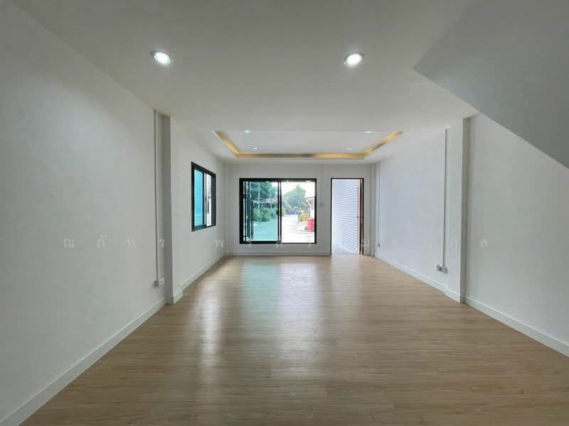 ขาย บ้านแฝด หน้าบ้านทิศใต้ 2ห้องนอน 2ห้องน้ำ มีเคาน์เตอร์ครัว ถ.บางบอน5 เพชรเกษม กรุงเทพ (TH8-05326), กรุงเทพ, ถนนบางบอน 5, หนองค้างพลู, หนองแขม, กรุงเทพ, 100 ตร.ม., บ้านแฝด ขาย, โดย ณภัทร พรสิริเมธากุล, 500238944 - DDproperty.com