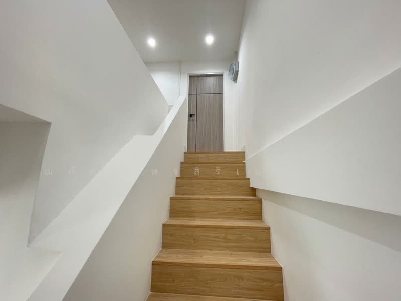 ขาย บ้านแฝด หน้าบ้านทิศใต้ 2ห้องนอน 2ห้องน้ำ มีเคาน์เตอร์ครัว ถ.บางบอน5 เพชรเกษม กรุงเทพ (TH8-05326), กรุงเทพ, ถนนบางบอน 5, หนองค้างพลู, หนองแขม, กรุงเทพ, 100 ตร.ม., บ้านแฝด ขาย, โดย ณภัทร พรสิริเมธากุล, 500238944 - DDproperty.com