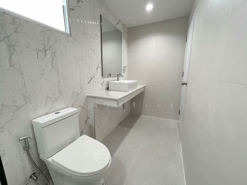 ขาย บ้านแฝด หน้าบ้านทิศใต้ 2ห้องนอน 2ห้องน้ำ มีเคาน์เตอร์ครัว ถ.บางบอน5 เพชรเกษม กรุงเทพ (TH8-05326), กรุงเทพ, ถนนบางบอน 5, หนองค้างพลู, หนองแขม, กรุงเทพ, 100 ตร.ม., บ้านแฝด ขาย, โดย ณภัทร พรสิริเมธากุล, 500238944 - DDproperty.com