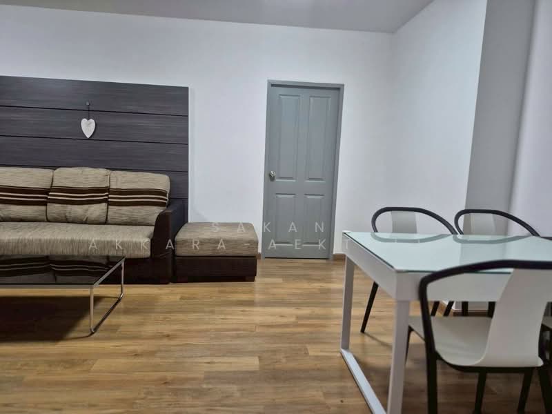 Supalai Park Ekkamai-Thonglor, Bangkok, Petchaburi Road, Bang Kapi, Huai Khwang, Bangkok, 2 Bedrooms, 70 sqm, Condo For Rent, by Sakan Akkara-aektalin, 500238969 - DDproperty.com