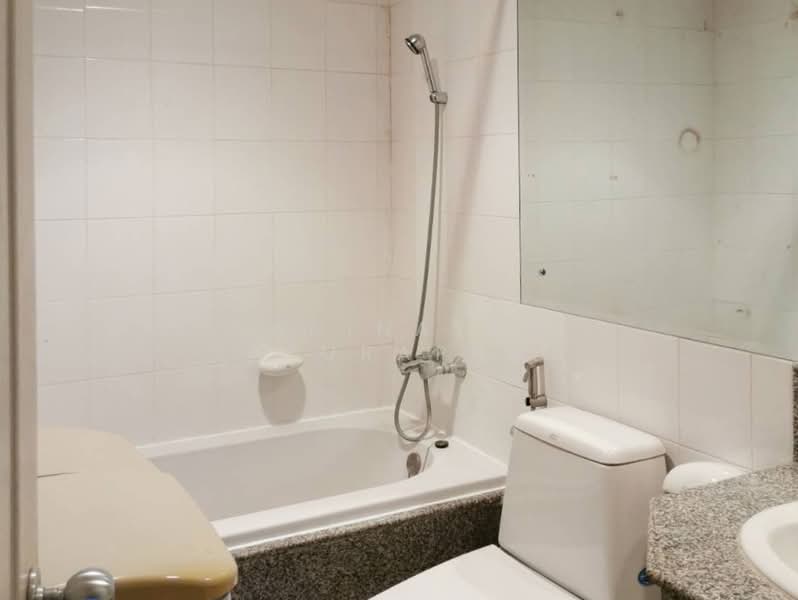 Sathorn House, Bangkok, Sathorn, Silom, Bang Rak, Bangkok, 2 Bedrooms, 65 sqm, Condo For Sale, by Yaninatta Jaturaphut, 500239007 - DDproperty.com