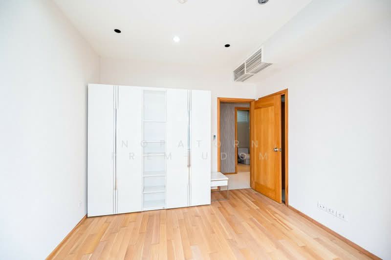 The Emporio Place : ดิ เอ็มโพริโอ เพลส, กรุงเทพ, 93 ซอยสุขุมวิท 24 ถนนสุุขุมวิท, คลองตัน, คลองเตย, กรุงเทพ, 101 ตร.ม., คอนโด ขาย, โดย Nopatorn Prem-udom, 500239011 - DDproperty.com