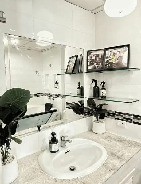 Silom Suite, Bangkok, Soi Sathorn 12, Sathorn Road, Silom, Bang Rak, Bangkok, 2 Bedrooms, 110 sqm, Condo For Rent, by สมจิต, 500239041 - DDproperty.com