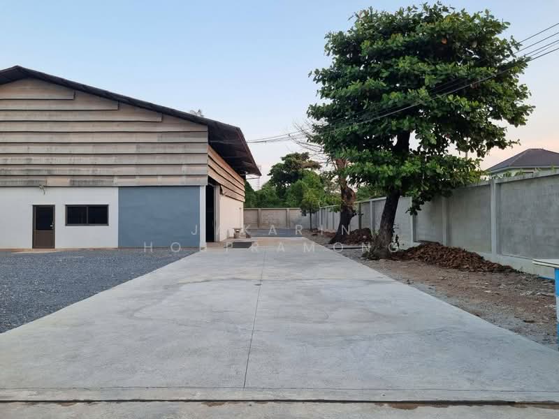 ให้เช่าโกดัง พระราม 2 ท่าข้าม อนามัยงามเจริญ กรุงเทพ พื้นที่ 1 ไร่, Bangkok, Tha Kham, Bang Khun Thian, Bangkok, , 400 sqm, Warehouse/Factory For Rent, by Jakarin Houpramong, 500239043 - DDproperty.com