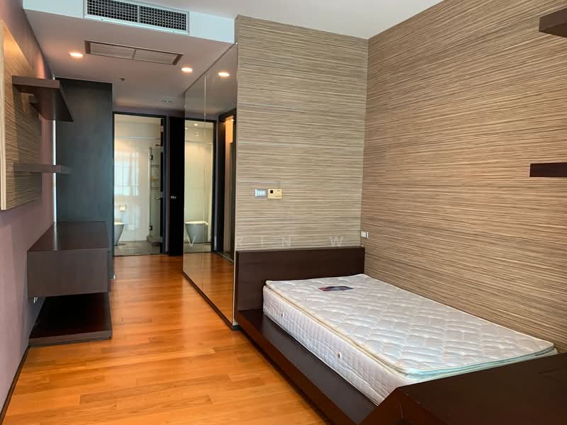The Height, Bangkok, Soi Sukhumvit 55, Khlong Tan Nua, Watthana, Bangkok, 2 Bedrooms, 141 sqm, Condo For Rent, by Virin W., 500239066 - DDproperty.com