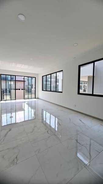 Chewarom New Ratchaphruek : ชีวารมย์ ราชพฤกษ์ตัดใหม่, ปทุมธานี, ถ.ราชพฤกษ์ตัดใหม่, บางหลวง, เมืองปทุมธานี, ปทุมธานี, 206 ตร.ม., บ้านเดี่ยว ขาย, โดย โบ, 500239074 - DDproperty.com