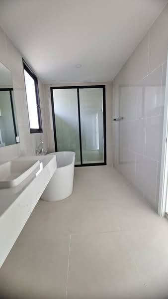 Chewarom New Ratchaphruek, Pathum Thani, New Ratchaphruek Road, Bang Luang, Muang Pathum Thani, Pathum Thani, 4 Bedrooms, 206 sqm, Single Detached House For Sale, by โบ, 500239074 - DDproperty.com