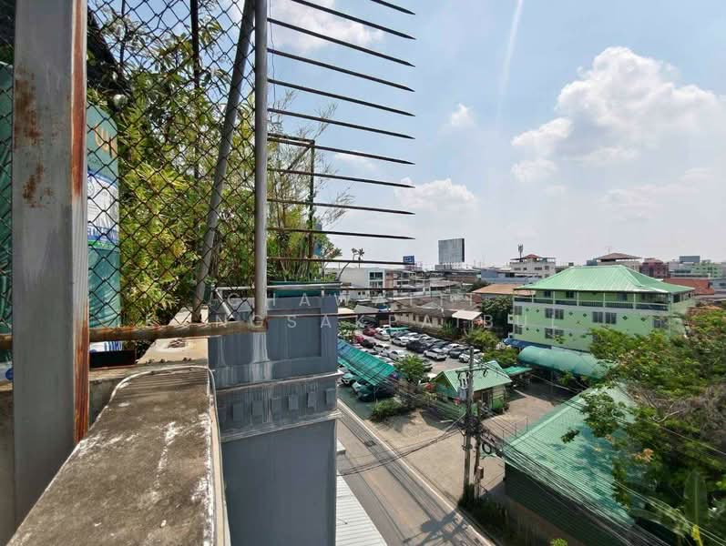 For Sale: 4-story commercial building, 1 unit, Rangsit-Pathum Thani Soi 8., Pathum Thani, ซอยรังสิต-ปทุมธานี, Prachathipat, Thanyaburi, Pathum Thani, , 320 sqm, Shophouse For Sale, by CHAWALIT KONGSAKPAIBUL, 500239114 - DDproperty.com