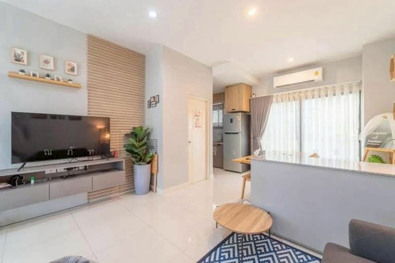 ขาย ทาวน์โฮม 3ชั้น พร้อมอยู่-บิ้วอิน และเครื่องใช้ไฟฟ้าครบ กรุงเทพกรีฑา(TT8-01326), Bangkok, Saphan Sung, Saphan Sung, Bangkok, 3 Bedrooms, 152 sqm, Townhouse For Sale, by ณภัทร พรสิริเมธากุล, 500239117 - DDproperty.com