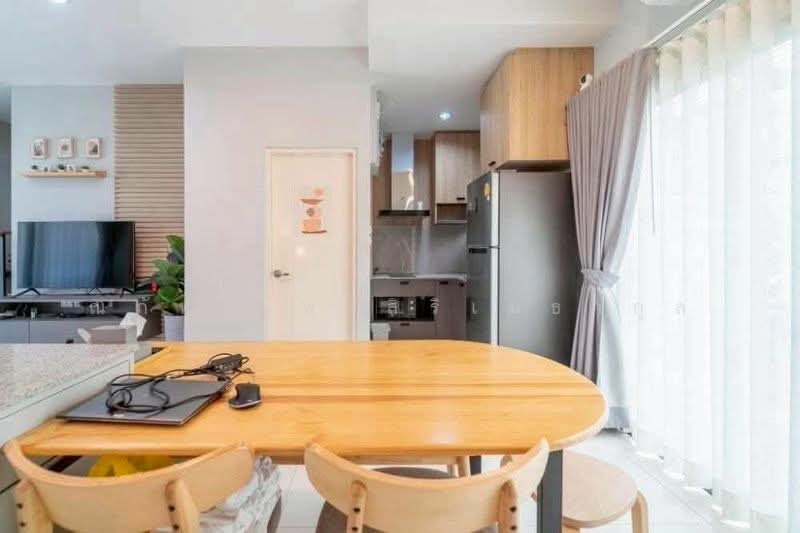 ขาย ทาวน์โฮม 3ชั้น พร้อมอยู่-บิ้วอิน และเครื่องใช้ไฟฟ้าครบ กรุงเทพกรีฑา(TT8-01326), Bangkok, Saphan Sung, Saphan Sung, Bangkok, 3 Bedrooms, 152 sqm, Townhouse For Sale, by ณภัทร พรสิริเมธากุล, 500239117 - DDproperty.com