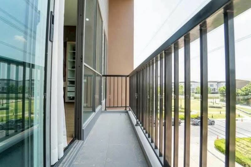 ขาย ทาวน์โฮม 3ชั้น พร้อมอยู่-บิ้วอิน และเครื่องใช้ไฟฟ้าครบ กรุงเทพกรีฑา(TT8-01326), Bangkok, Saphan Sung, Saphan Sung, Bangkok, 3 Bedrooms, 152 sqm, Townhouse For Sale, by ณภัทร พรสิริเมธากุล, 500239117 - DDproperty.com